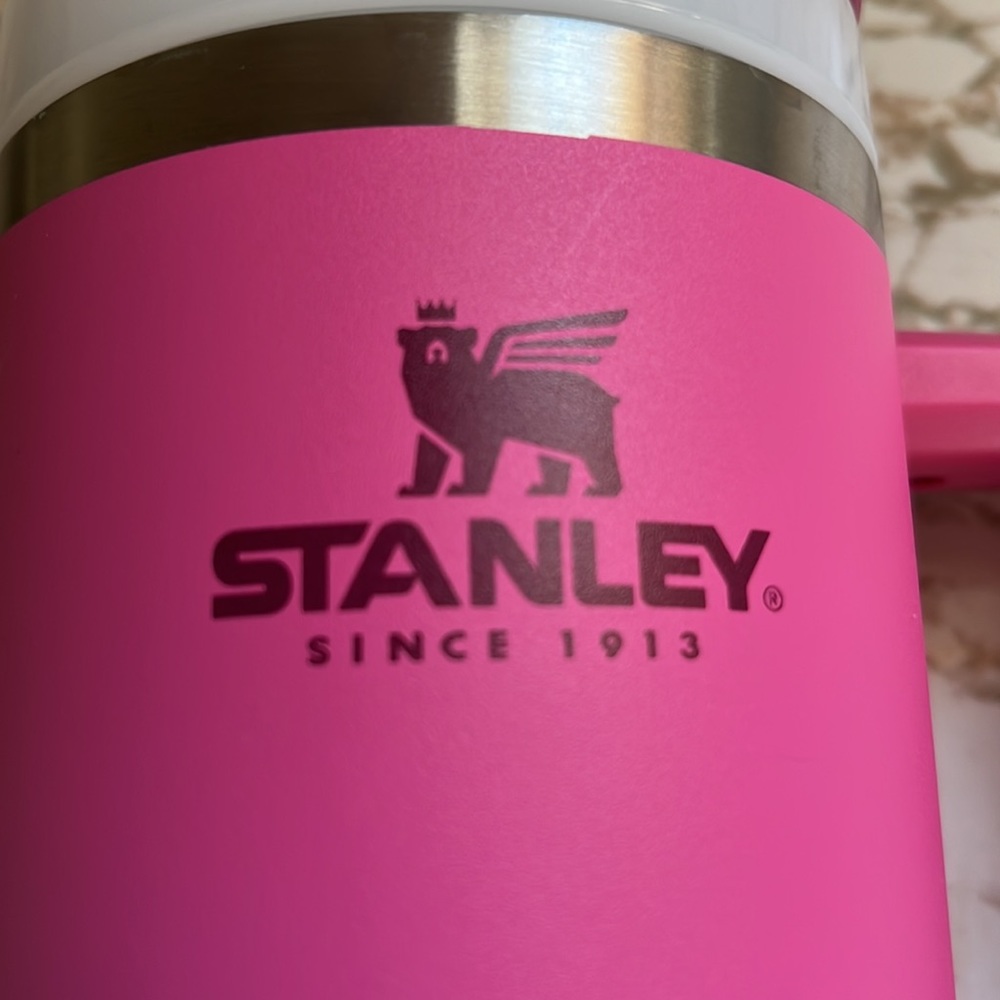 Stanley 40oz quencher azalea color